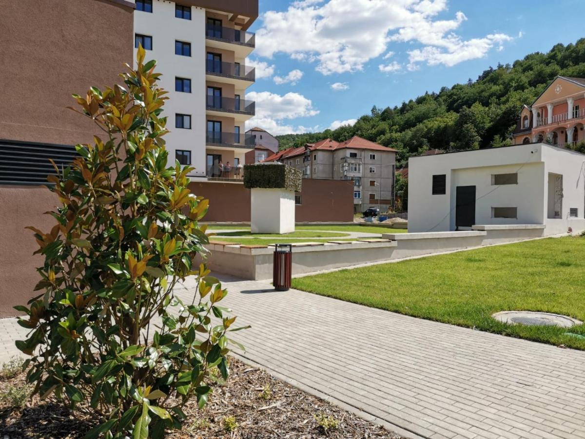 City Center Accomodation - 101 Ρέσιτσα Εξωτερικό φωτογραφία